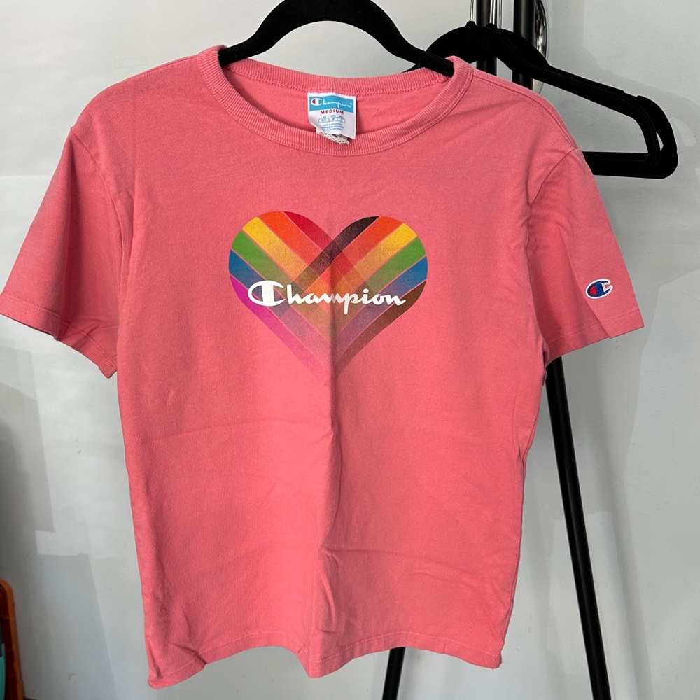Like NEW Champion Women’s Medium Pride Pink Rainbow Heart Tee